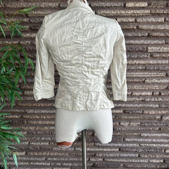 Kenneth Cole New York Metallic Beige Ruched Gathered Jacket Size 6 Petite - Picture 8 of 8